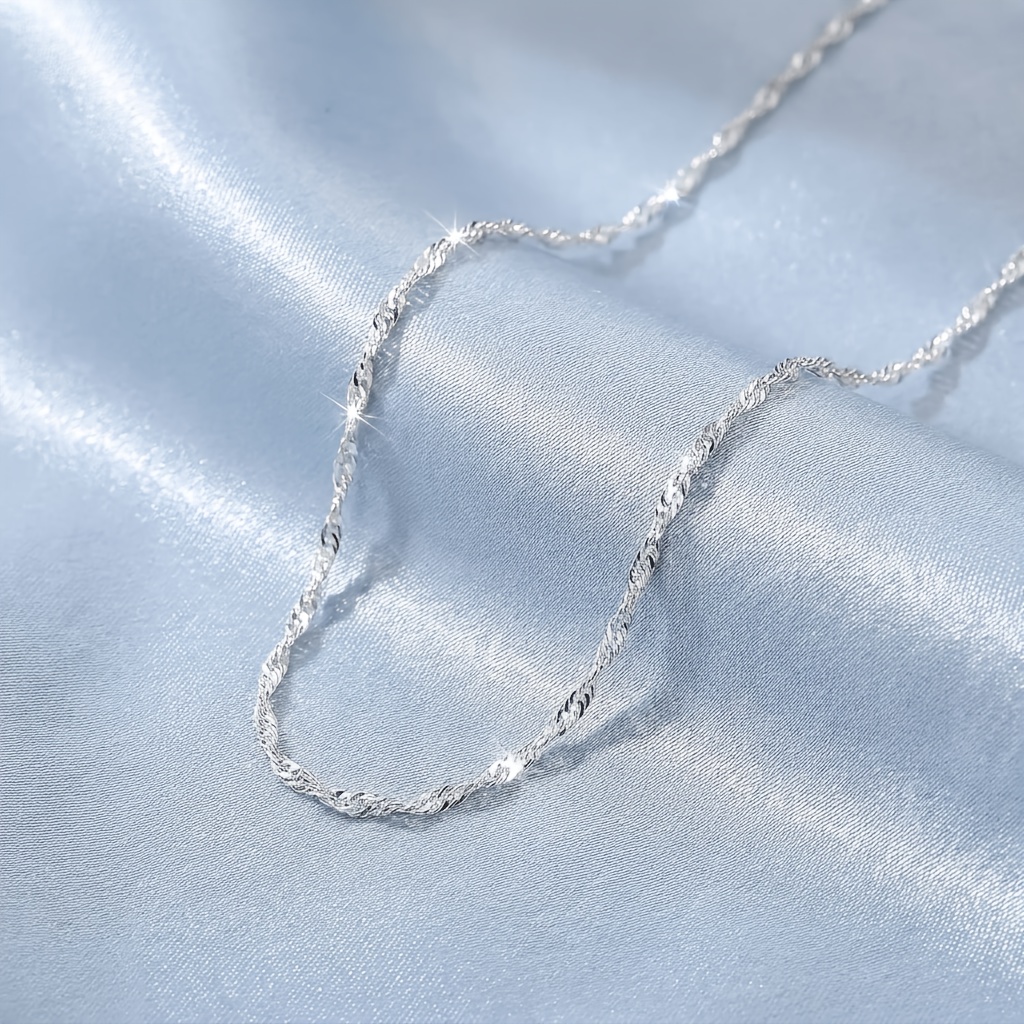 Unisex S925 Silver Twisted Chain Necklace — Versatile Clavicle Chain